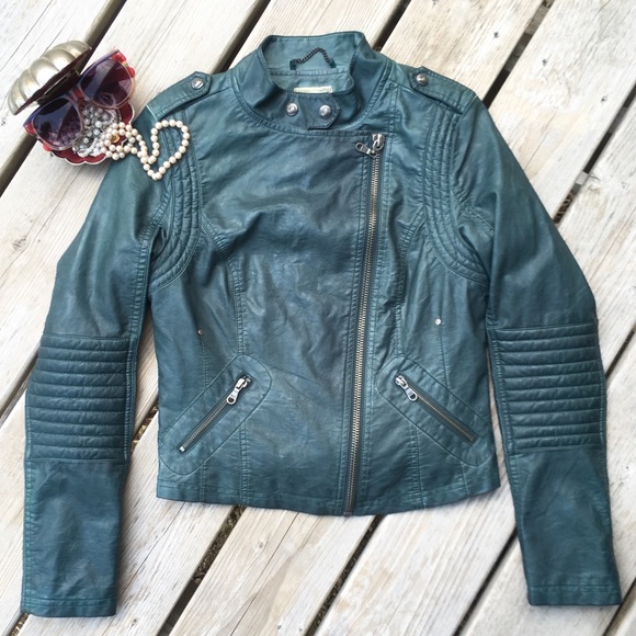 Black Swan Jackets & Blazers - 🌟HP🌟BLACK SWAN Vegan Leather Moto Jacket